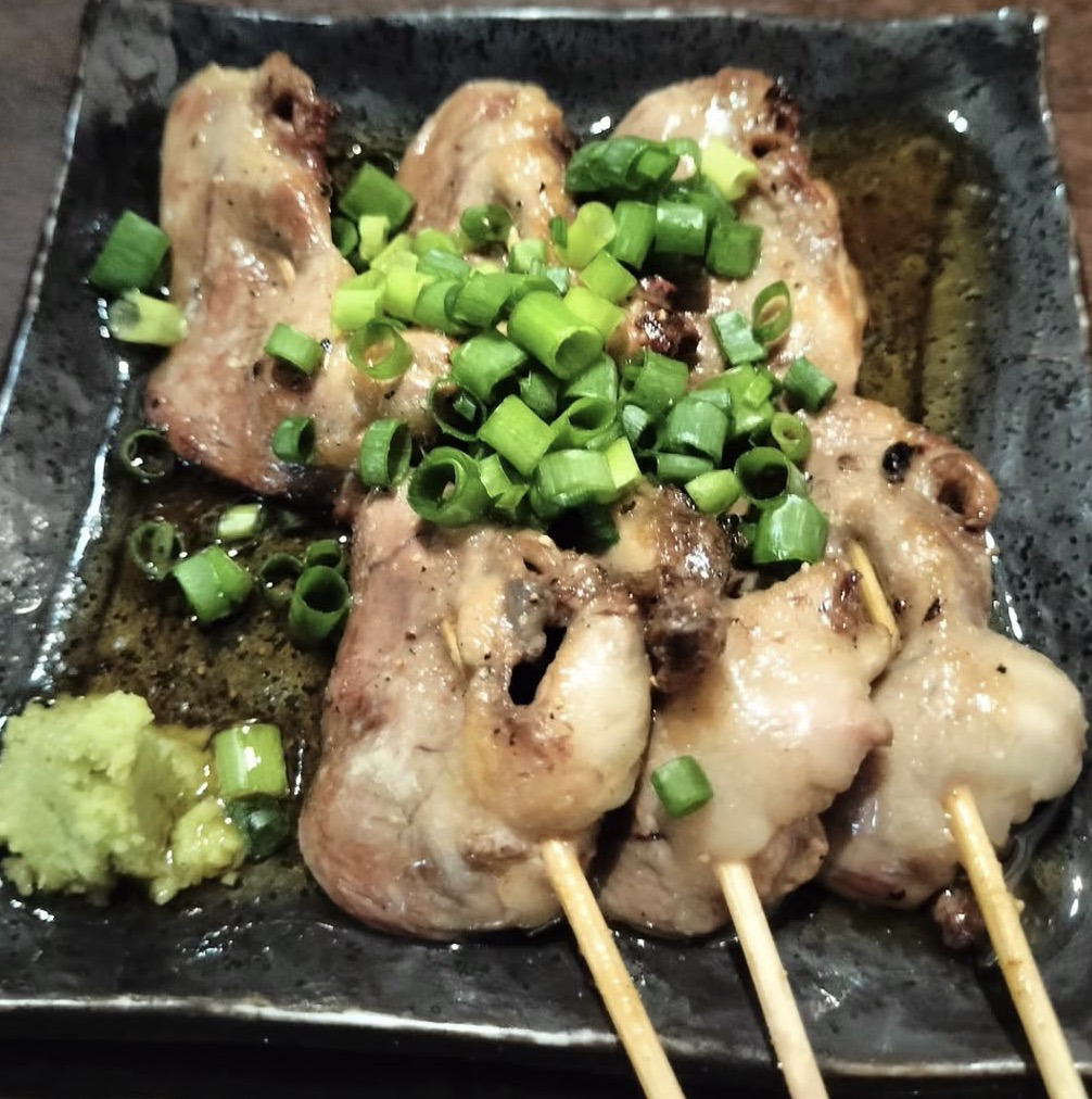 焼き鳥居酒屋 炙りま専科 店内